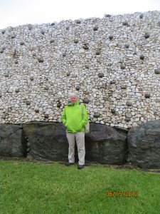 Evaluating the quality of stonework a New Grange c.3200 predating the pyramids.